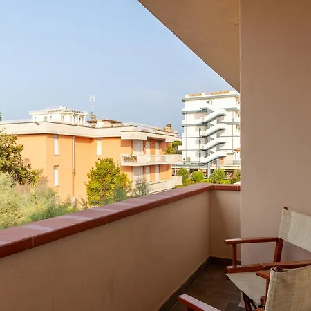 Nyaraló Caravel 12 *